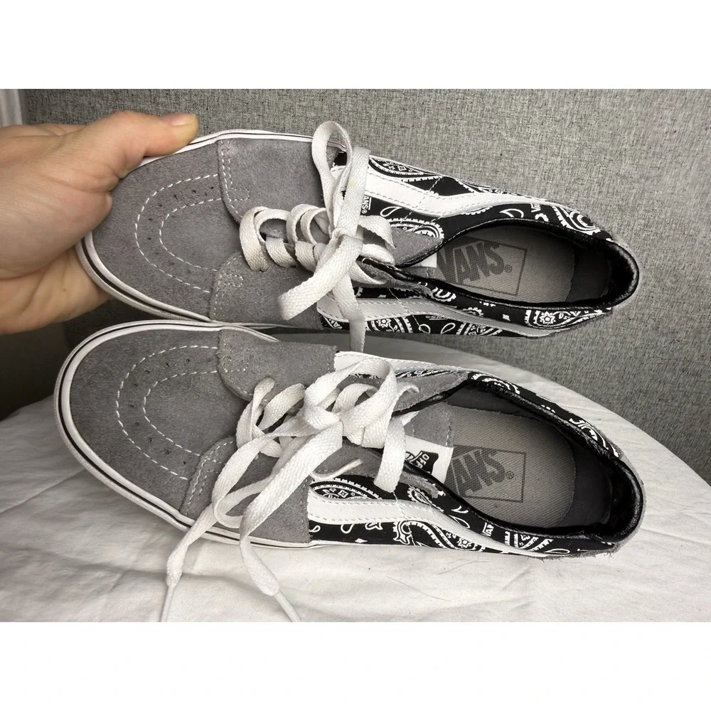 VANS Gray Black Paisely Bandana Sk8 Low Top Sneakker Skateboard Suede Shoes Sz 7